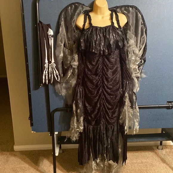 Halloween | Dresses | Dark Angel 2 Piece Halloween Costume Wings Long Dress  Sz S | Poshmark